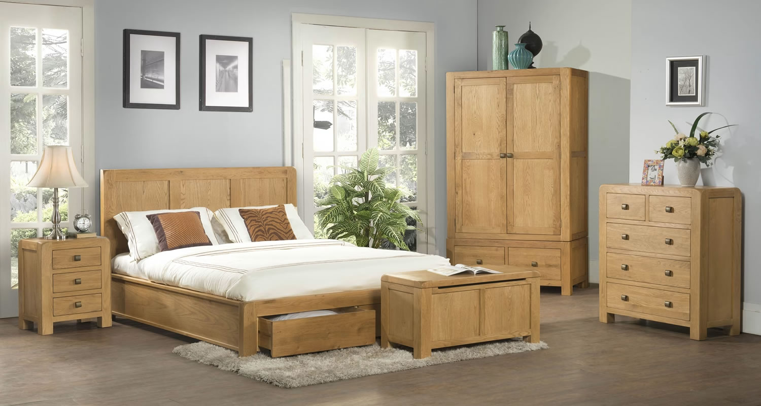 Signature Collection Daventry Bedroom
